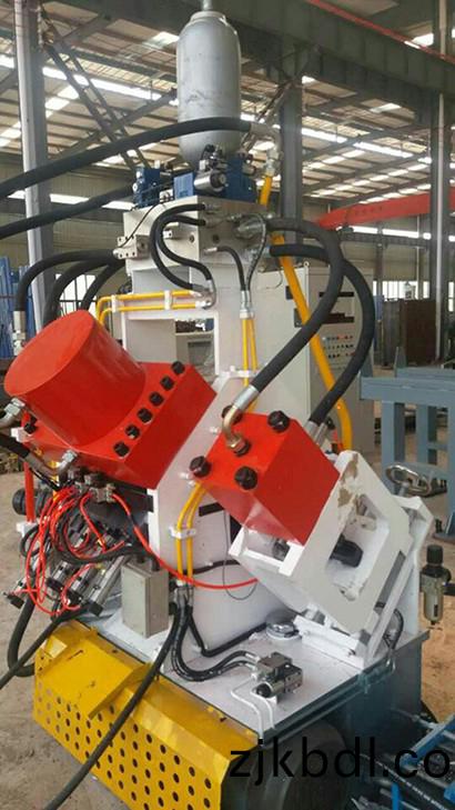 數控(kong)帶鋼衝(chong)孔(kong)機(ji)